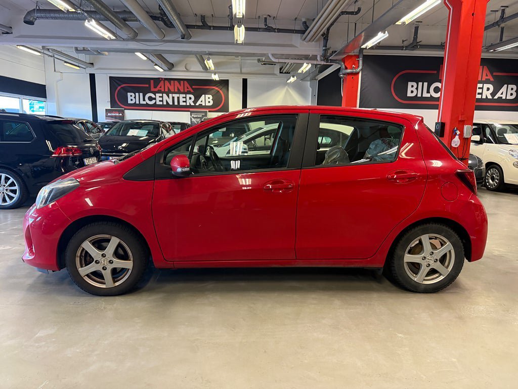 Vehicle Image 10