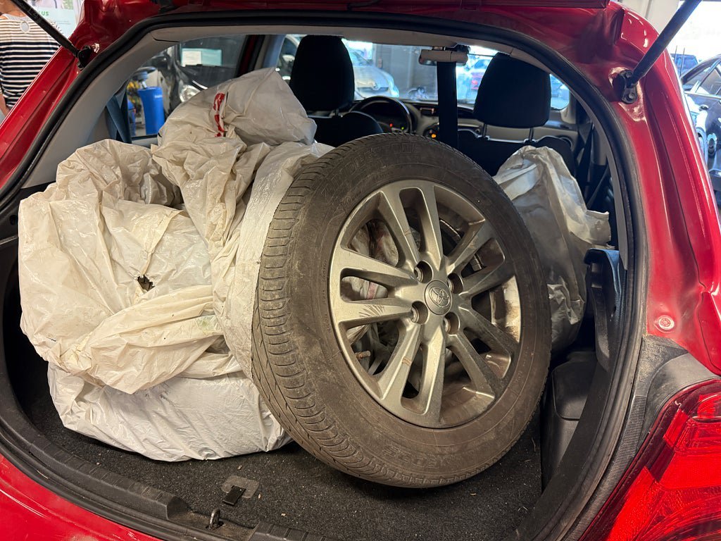 Vehicle Image 14