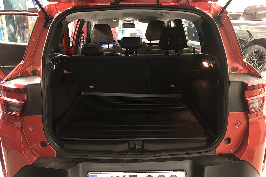 Vehicle Image 10