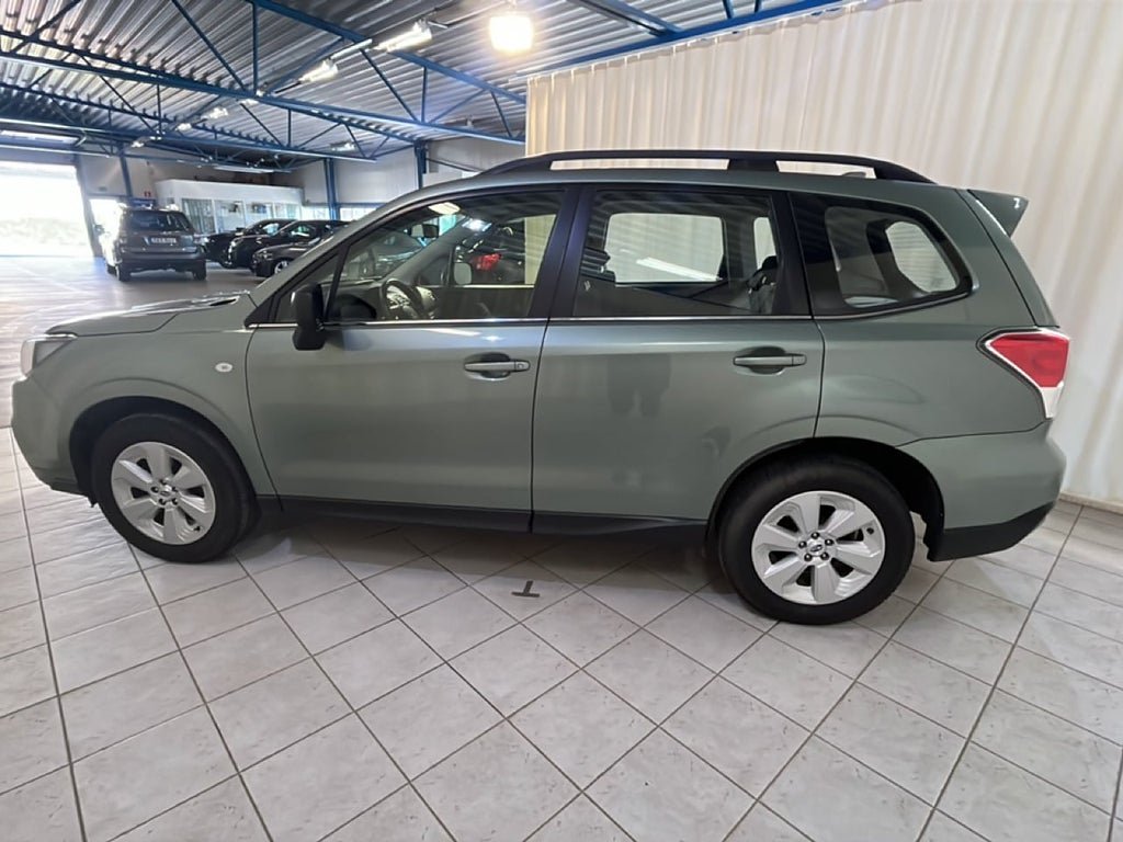 Vehicle Image 8