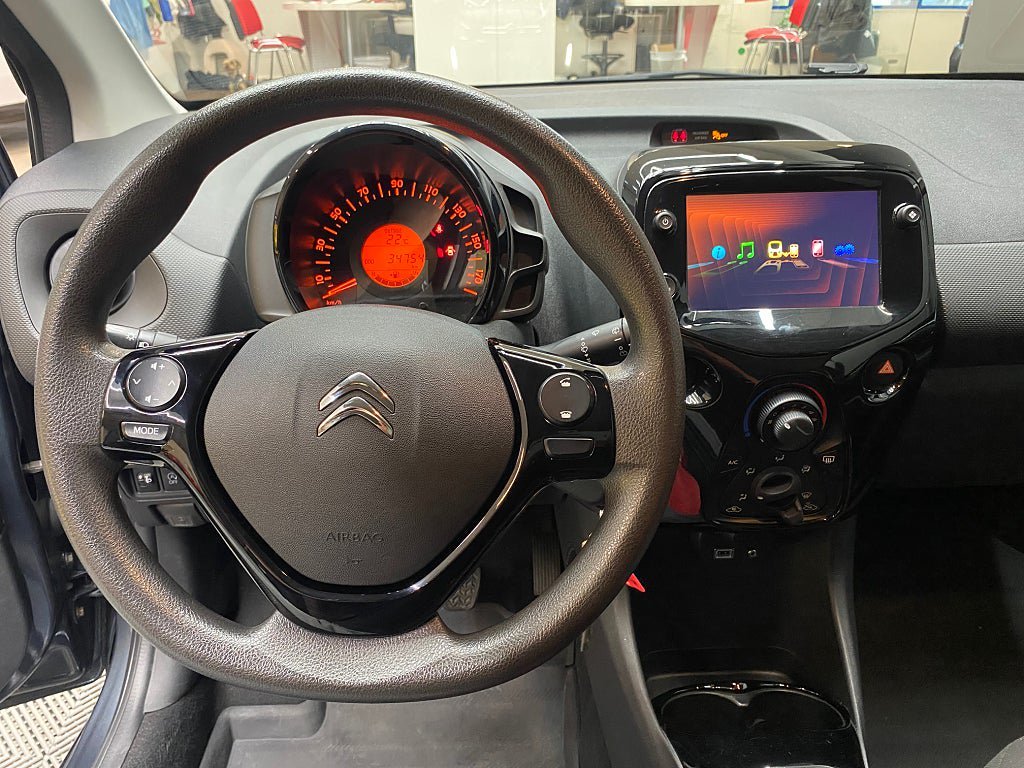 Vehicle Image 7