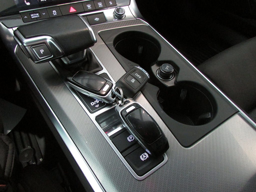 Vehicle Image 18