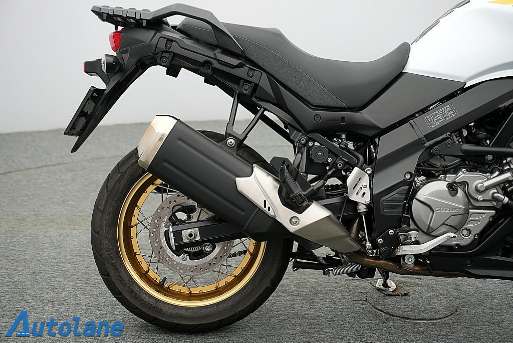 Vehicle Image 10