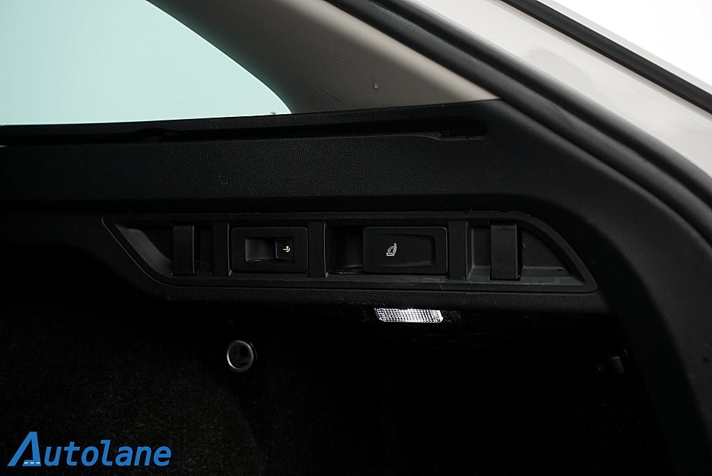Vehicle Image 37