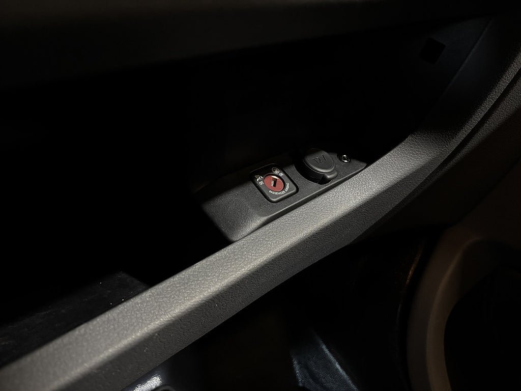 Vehicle Image 17