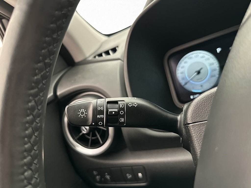 Vehicle Image 27