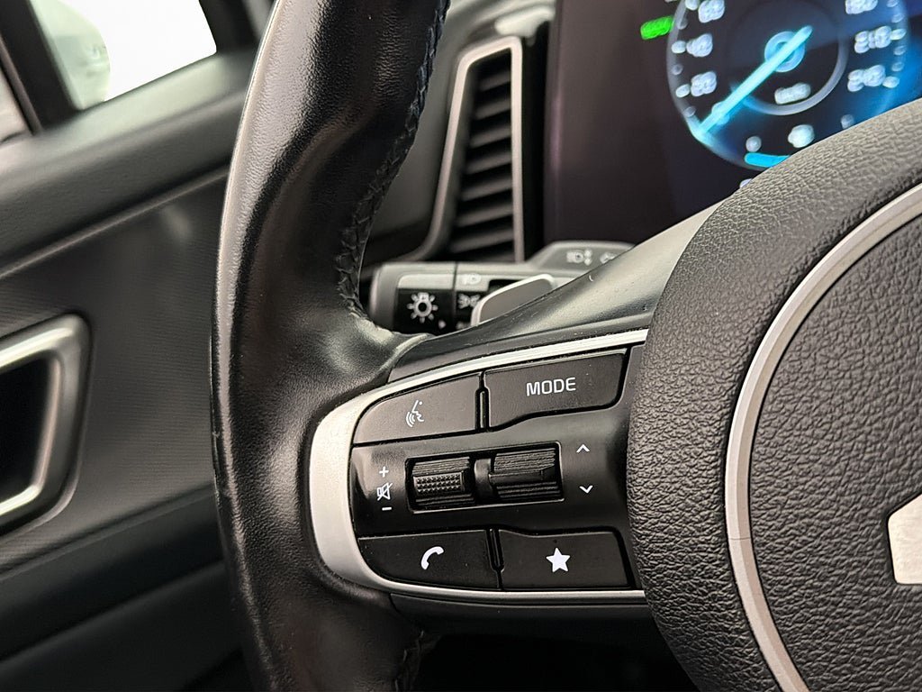 Vehicle Image 34