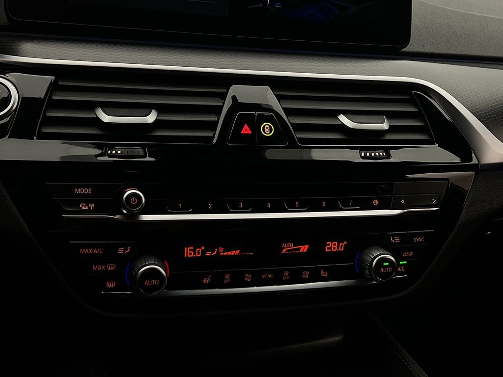 Vehicle Image 27