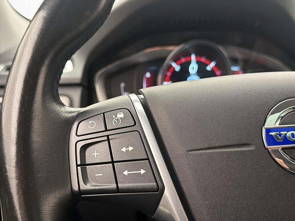 Vehicle Image 29