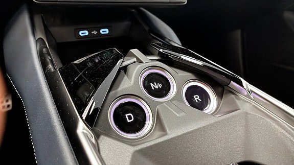 Vehicle Image 16