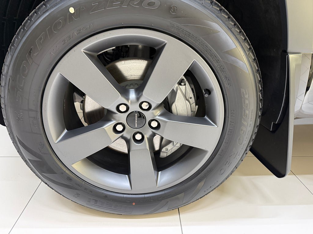 Vehicle Image 7