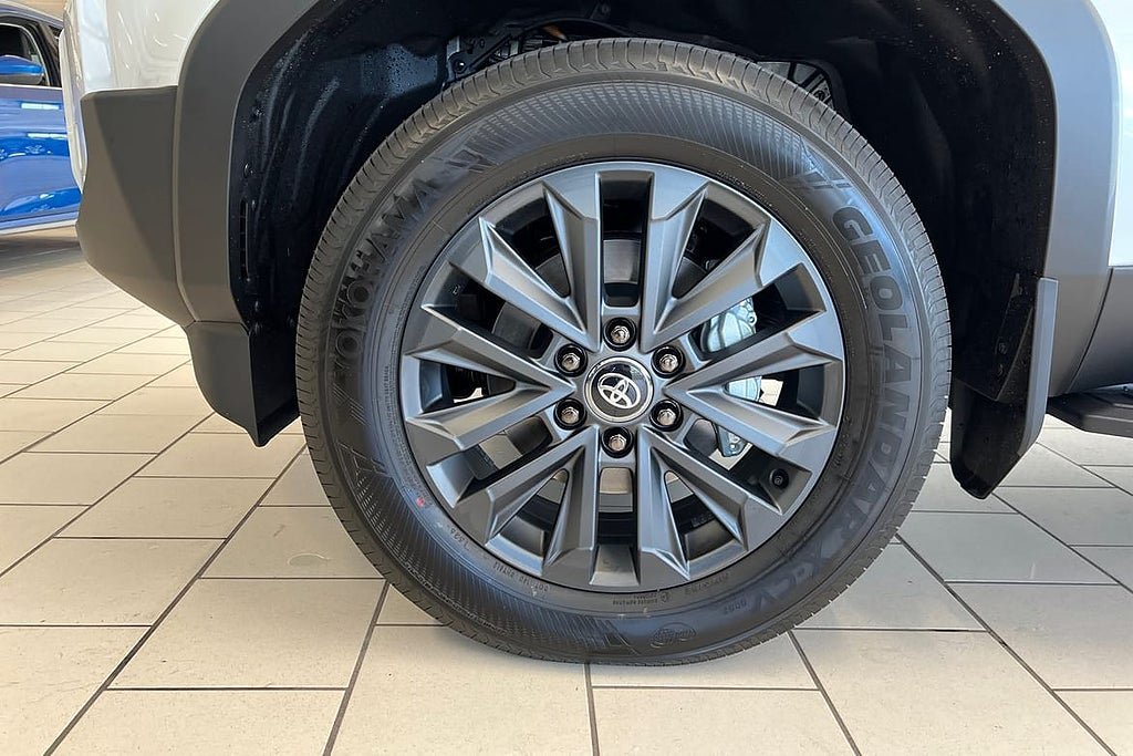 Vehicle Image 17