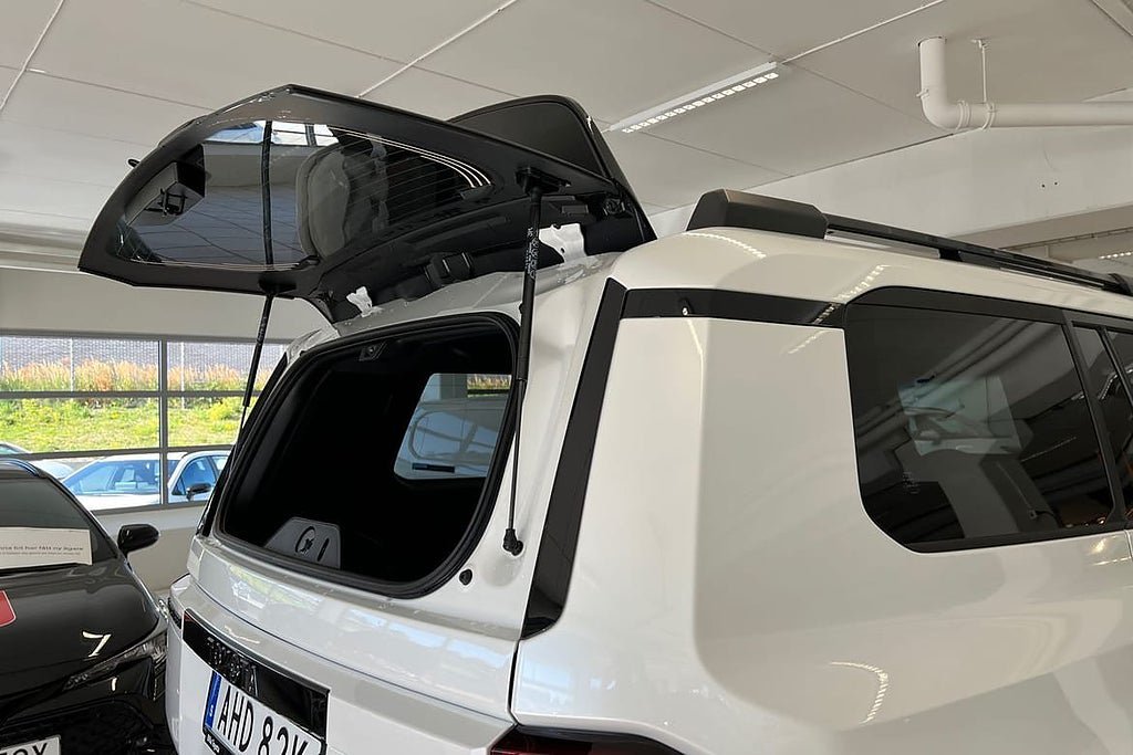 Vehicle Image 28