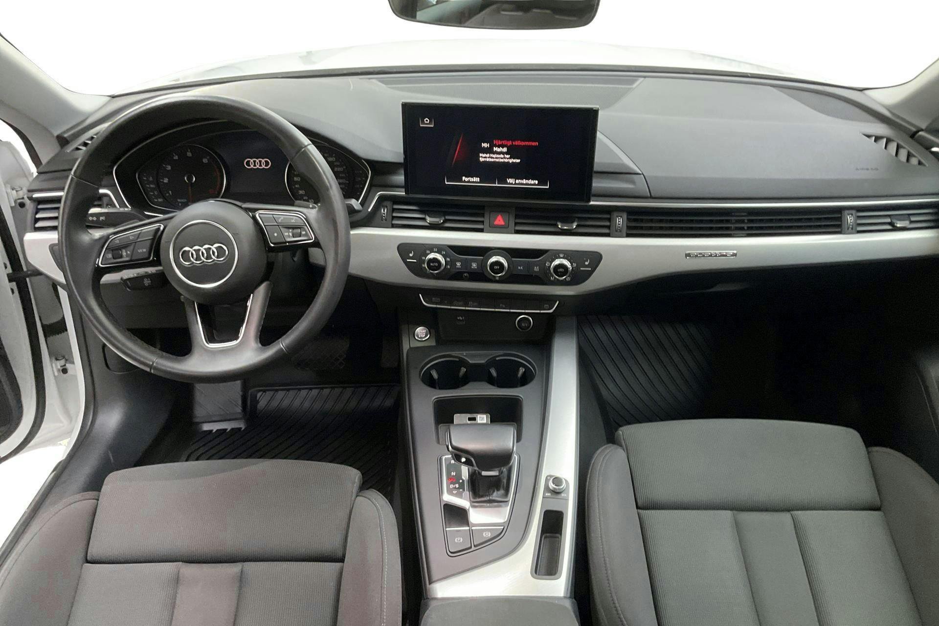 Vehicle Image 6