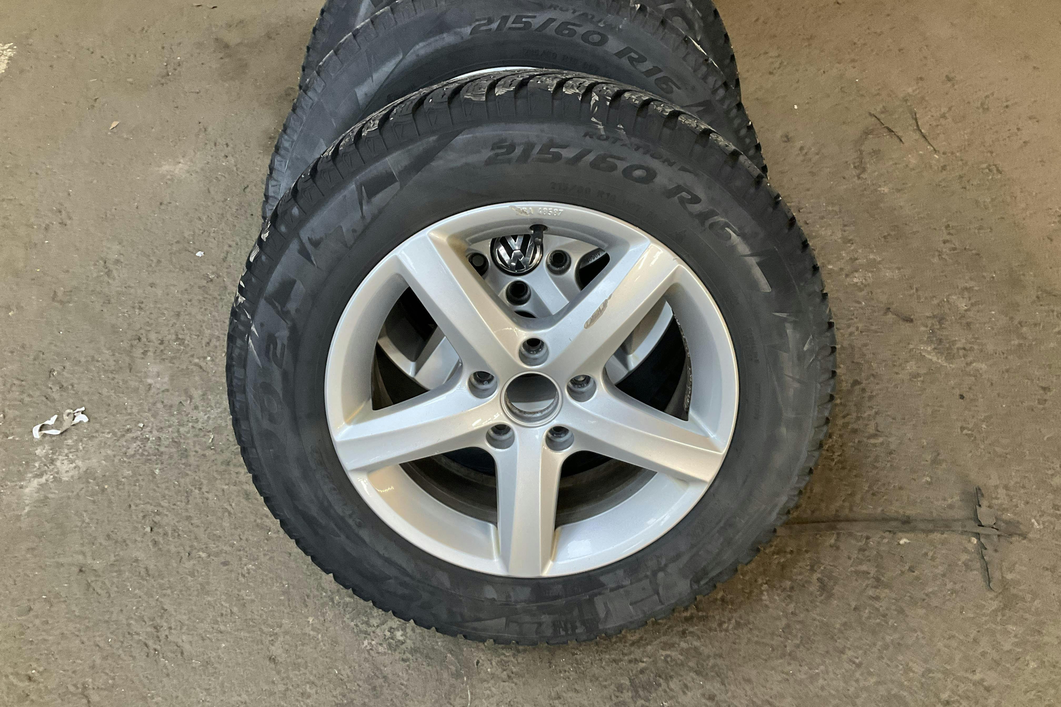 Vehicle Image 16