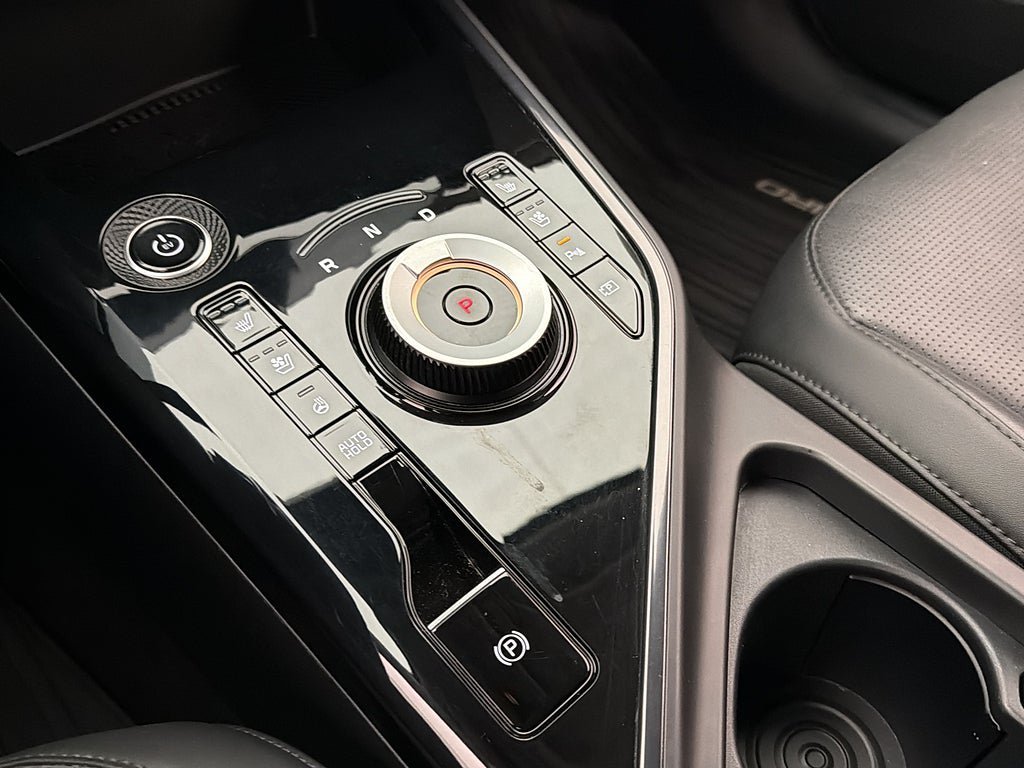 Vehicle Image 28