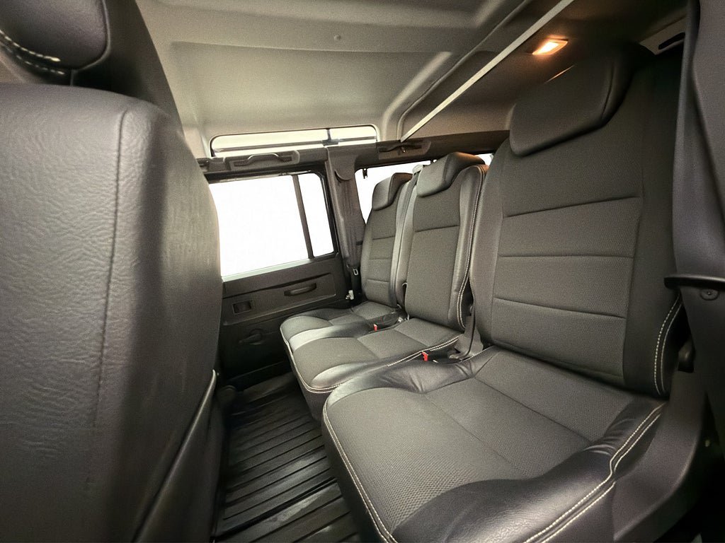 Vehicle Image 30