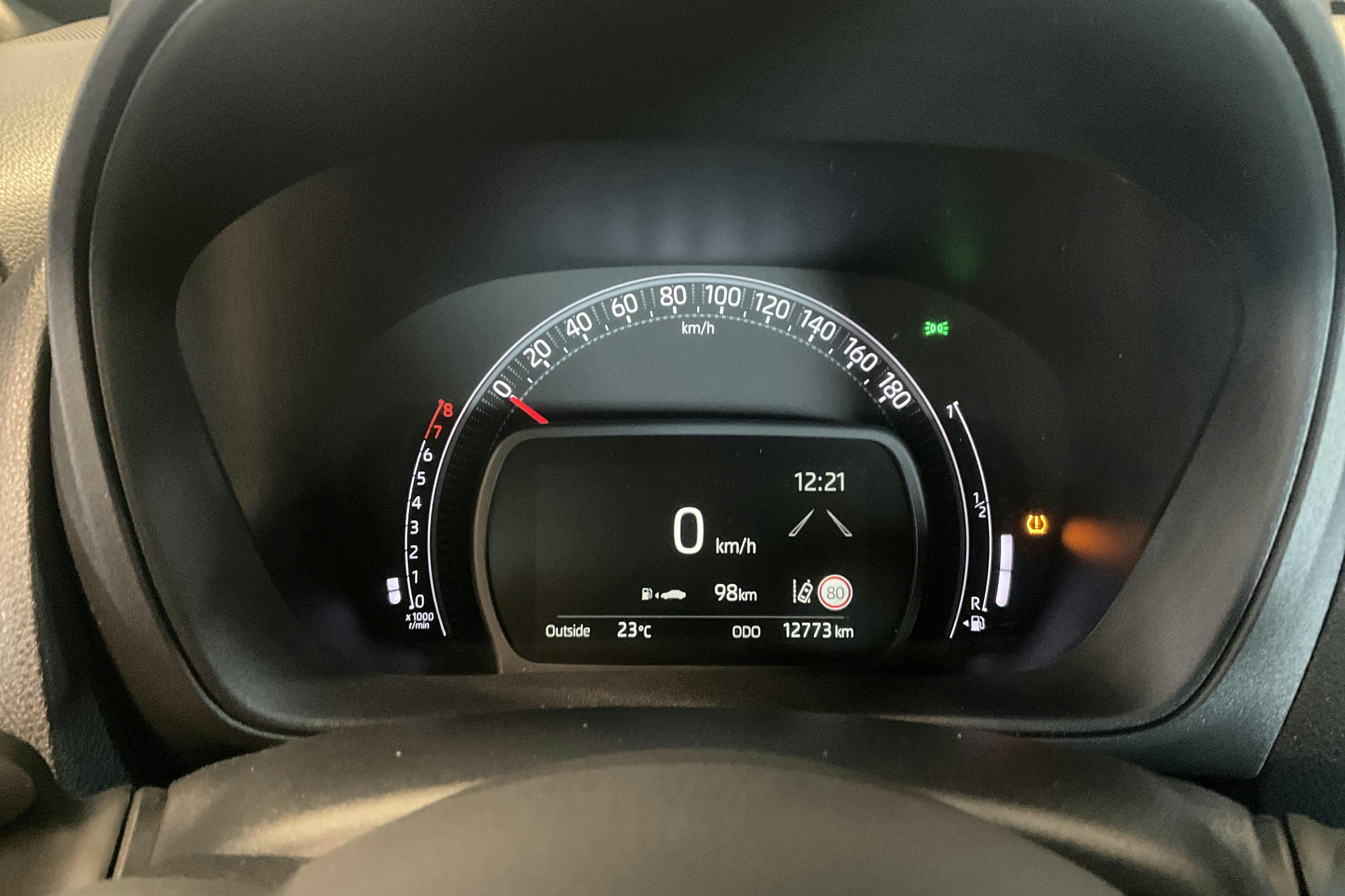 Vehicle Image 10