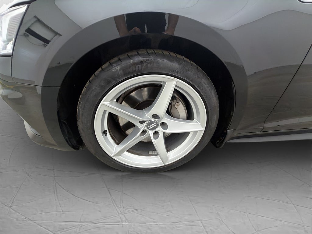 Vehicle Image 33