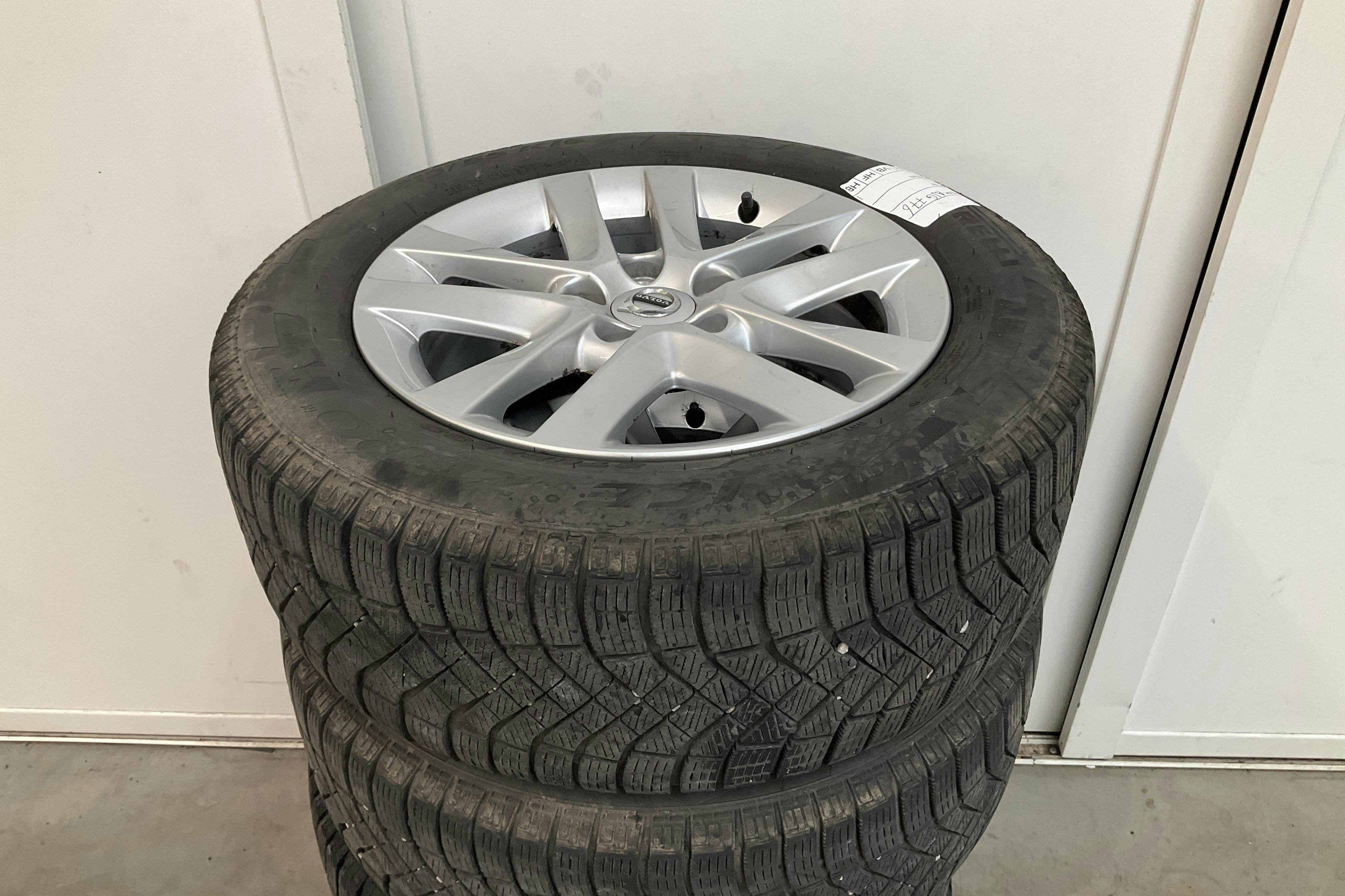 Vehicle Image 13