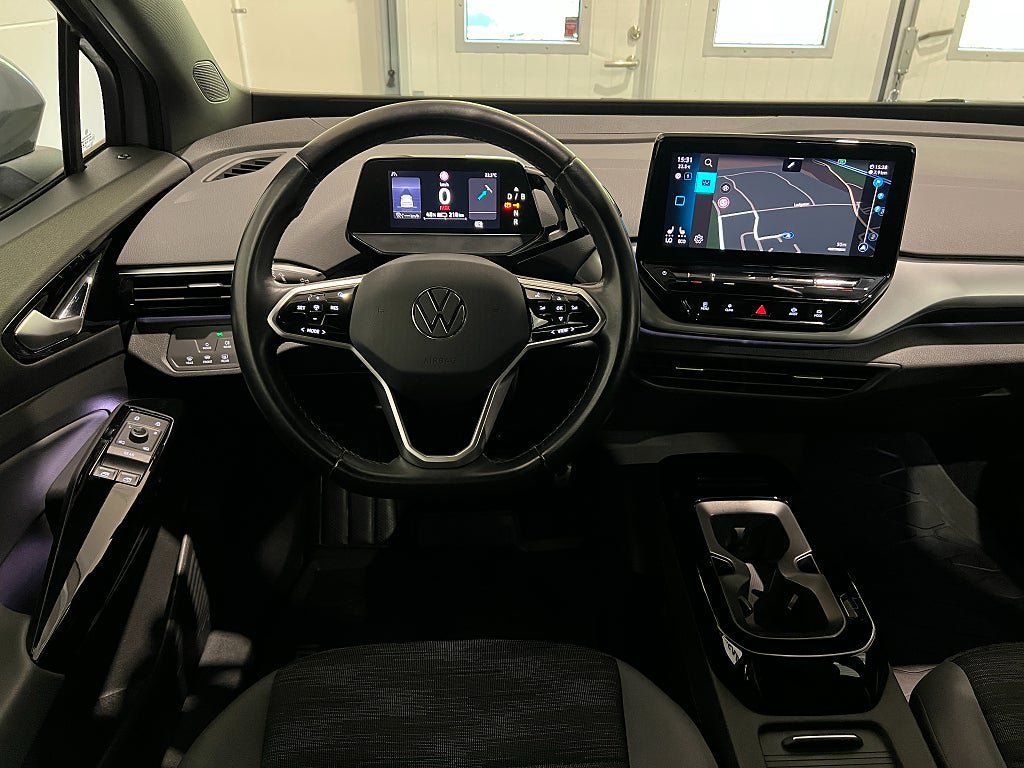 Vehicle Image 16