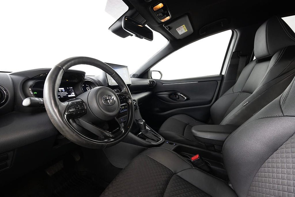Vehicle Image 16