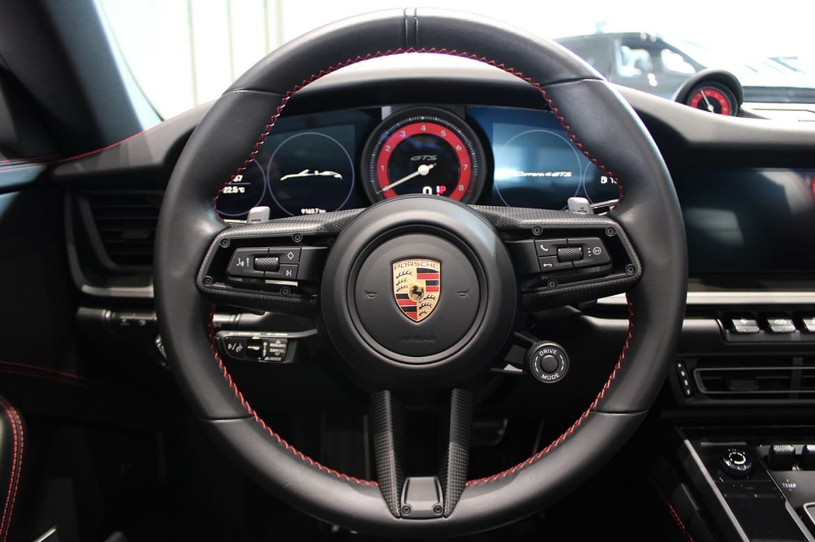Vehicle Image 13