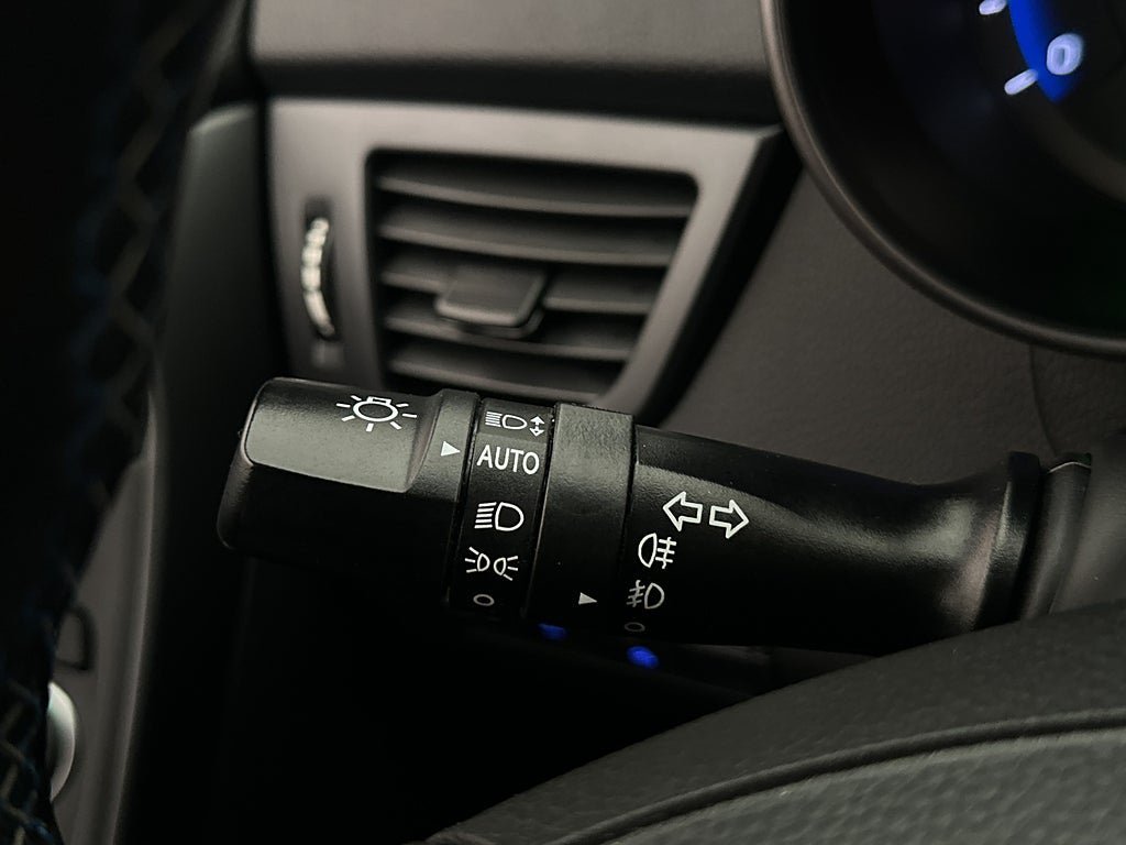 Vehicle Image 29