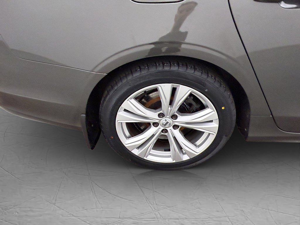 Vehicle Image 37