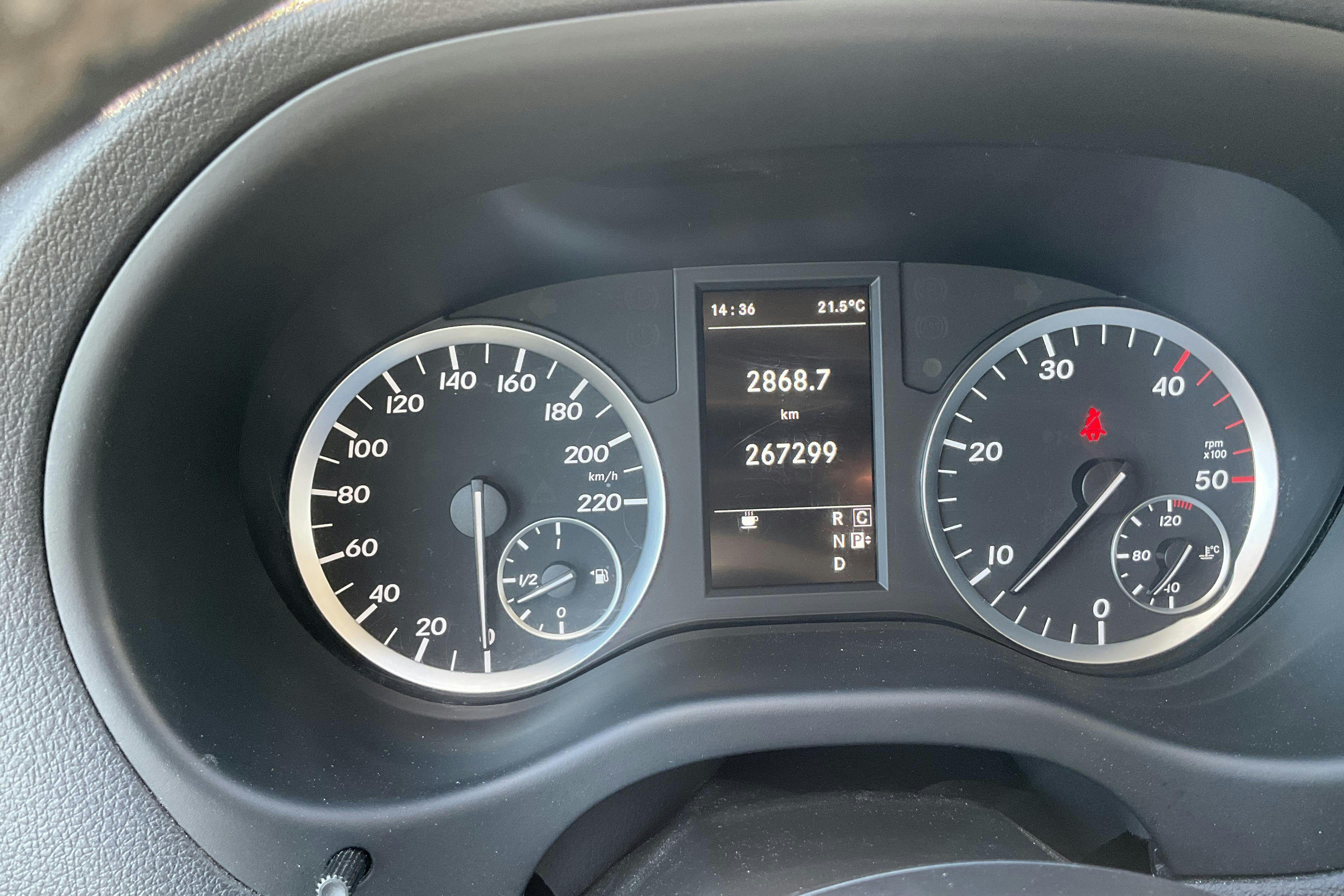 Vehicle Image 12