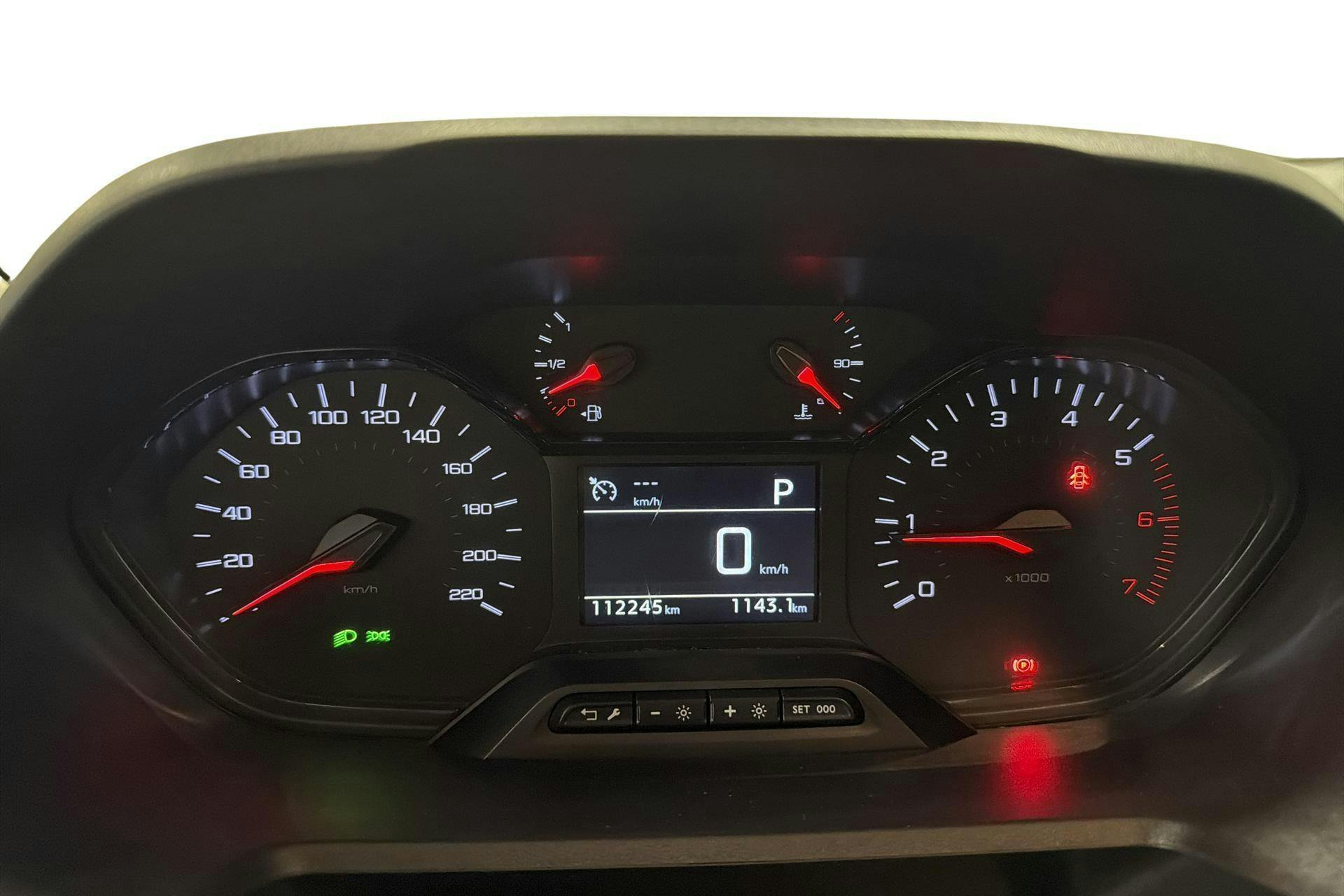 Vehicle Image 9