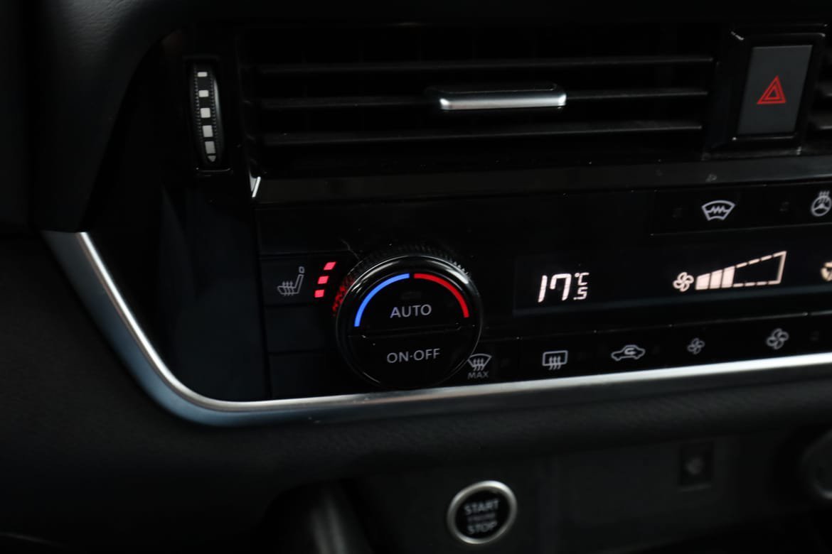 Vehicle Image 27