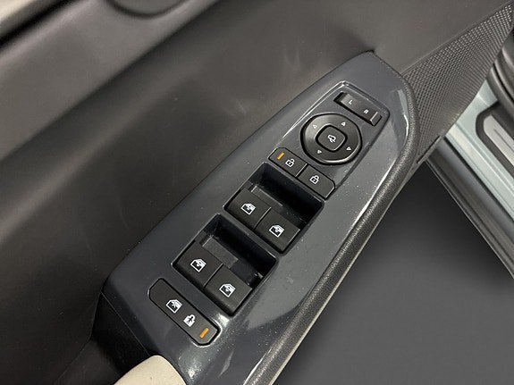 Vehicle Image 26