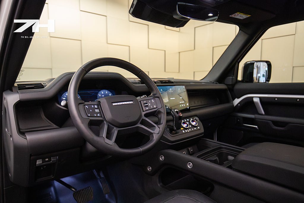 Vehicle Image 9