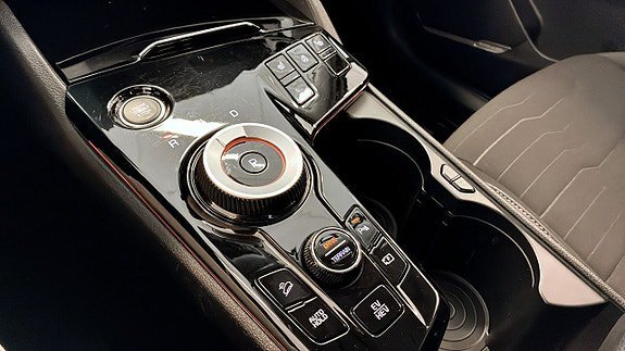 Vehicle Image 15