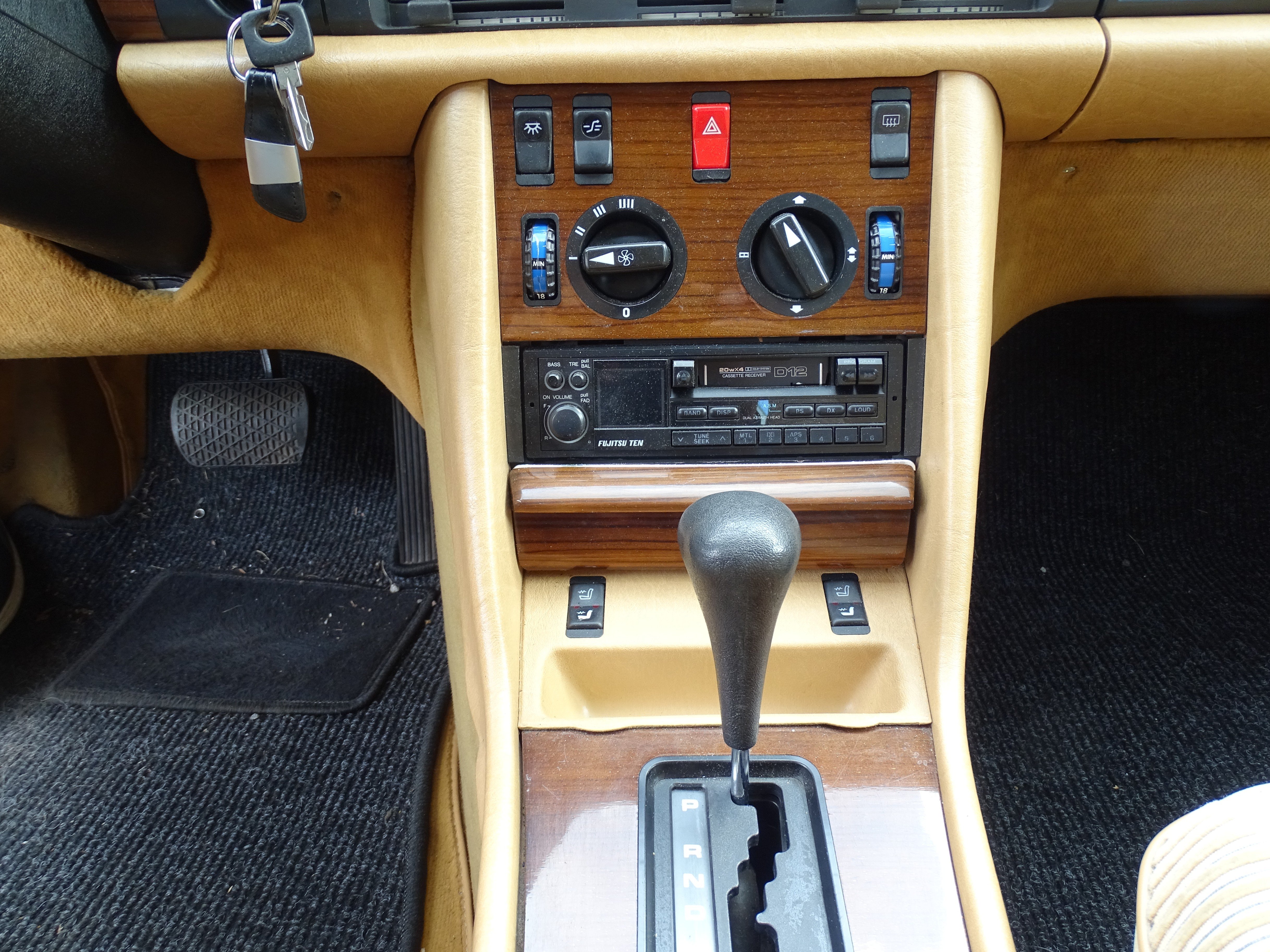Vehicle Image 38
