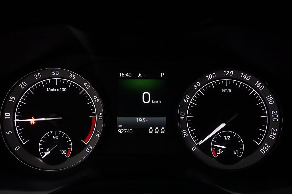 Vehicle Image 16