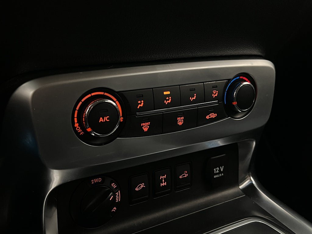 Vehicle Image 23