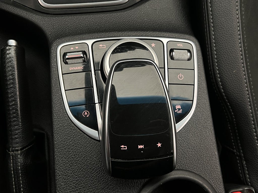 Vehicle Image 28