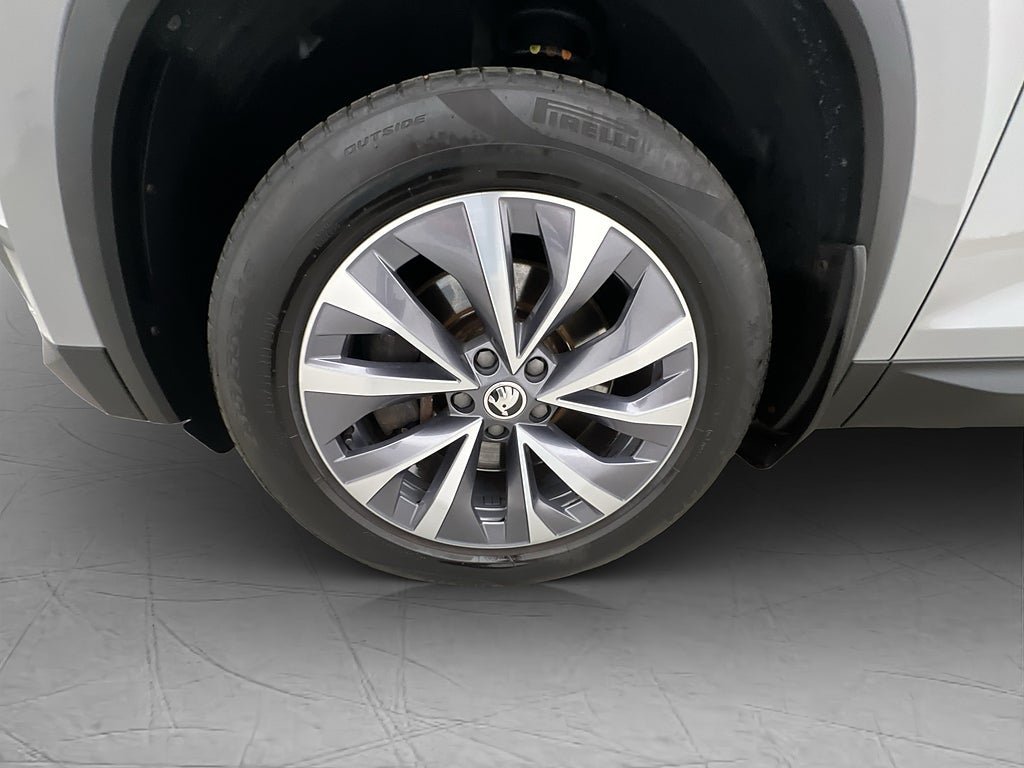 Vehicle Image 30