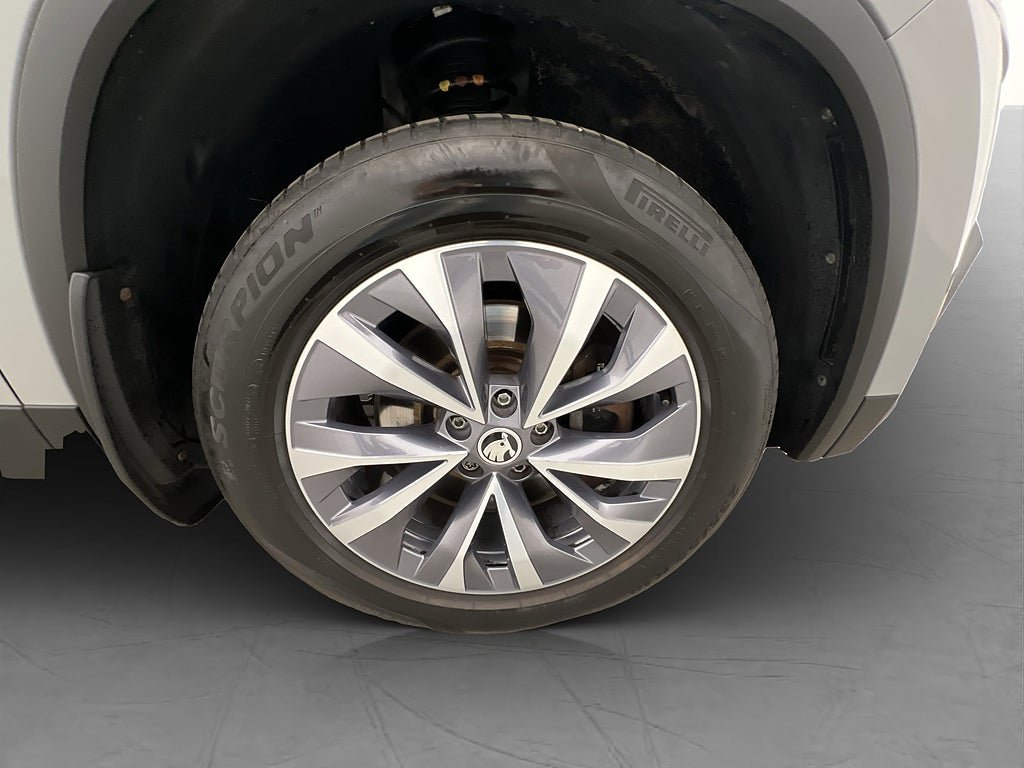 Vehicle Image 33