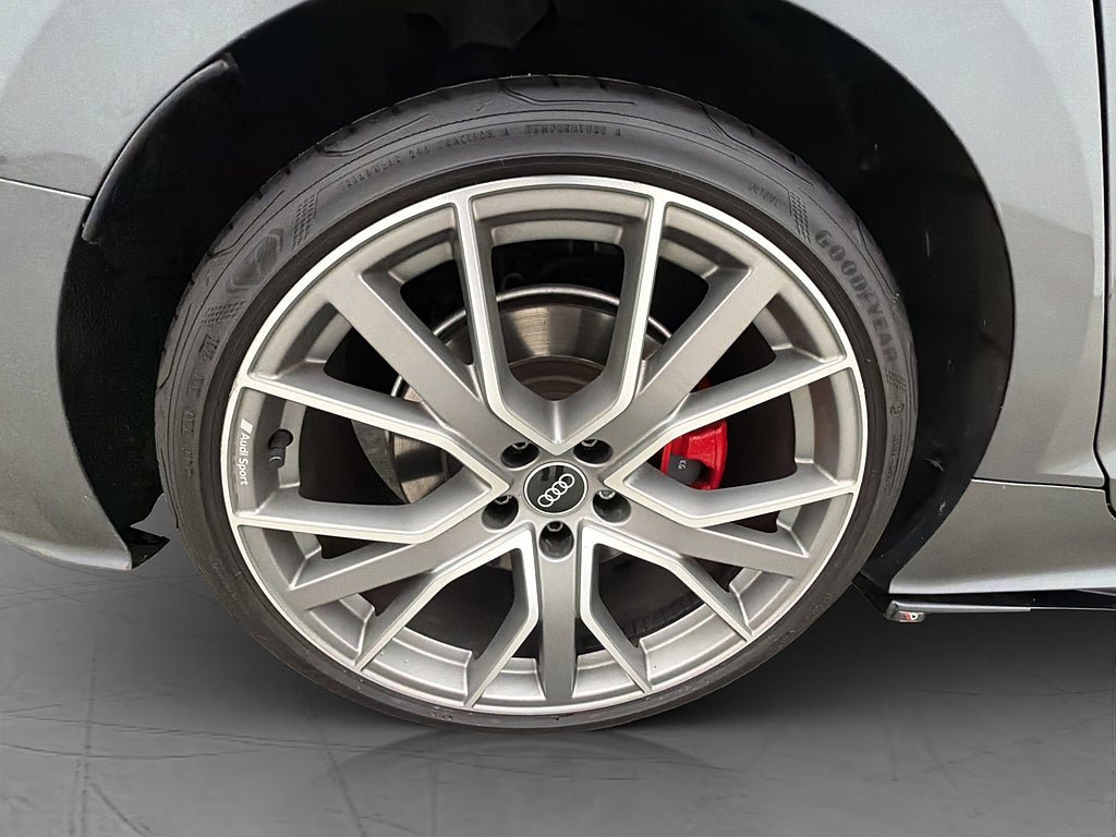 Vehicle Image 35