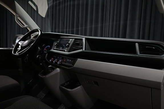 Vehicle Image 27