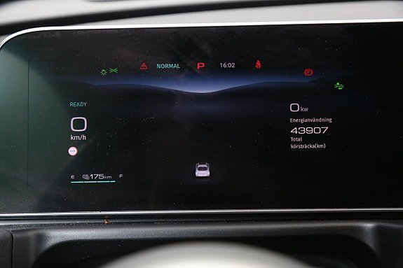 Vehicle Image 23