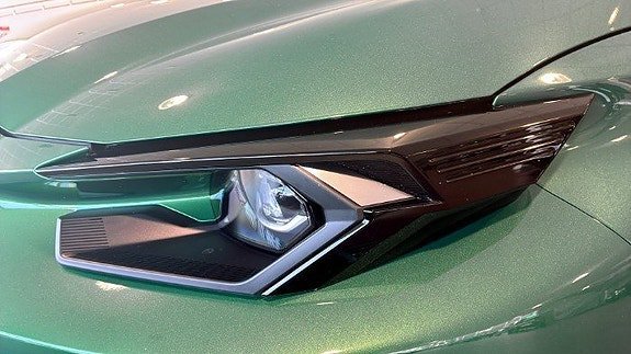 Vehicle Image 19