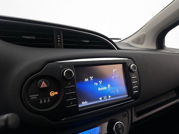 Vehicle Image 17