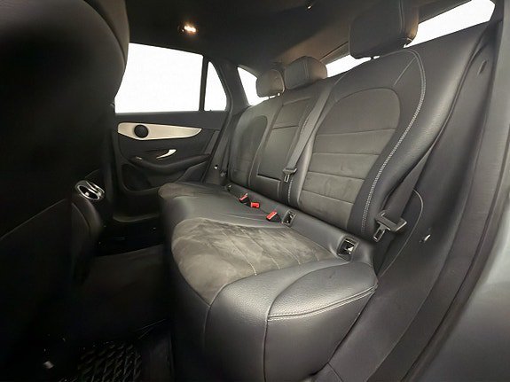 Vehicle Image 28