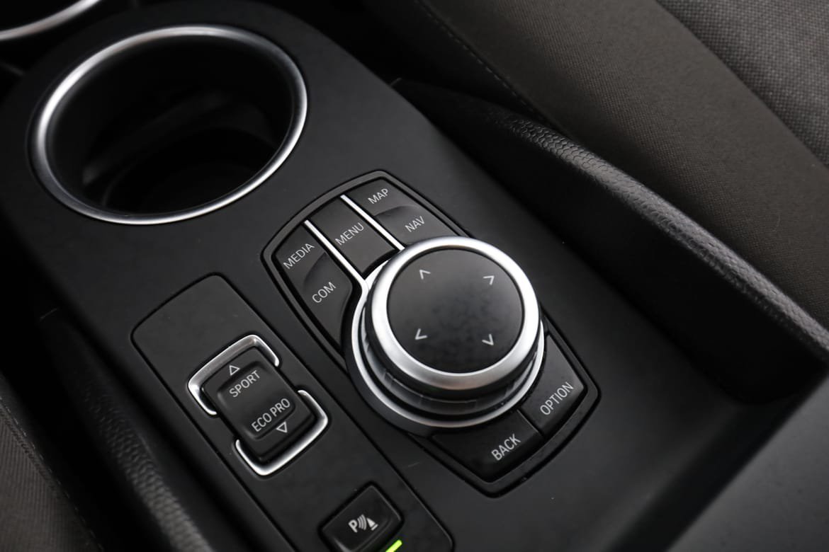 Vehicle Image 28