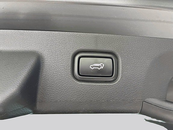 Vehicle Image 29