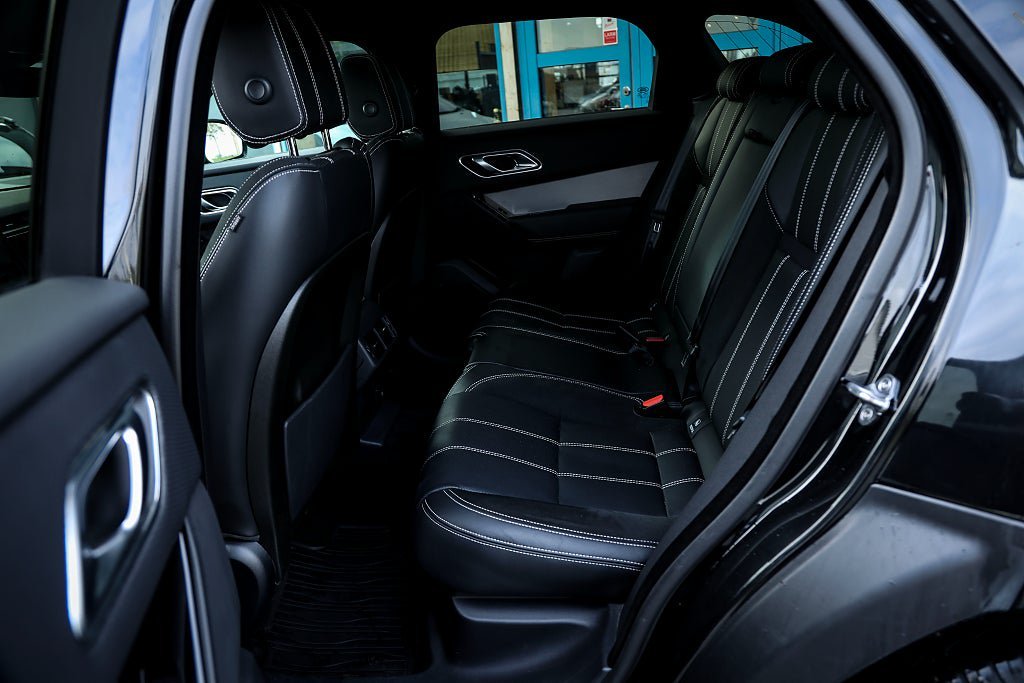 Vehicle Image 15